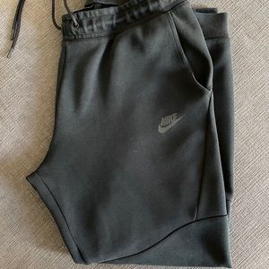 Nike Sportswear Tech - Men's Joggers